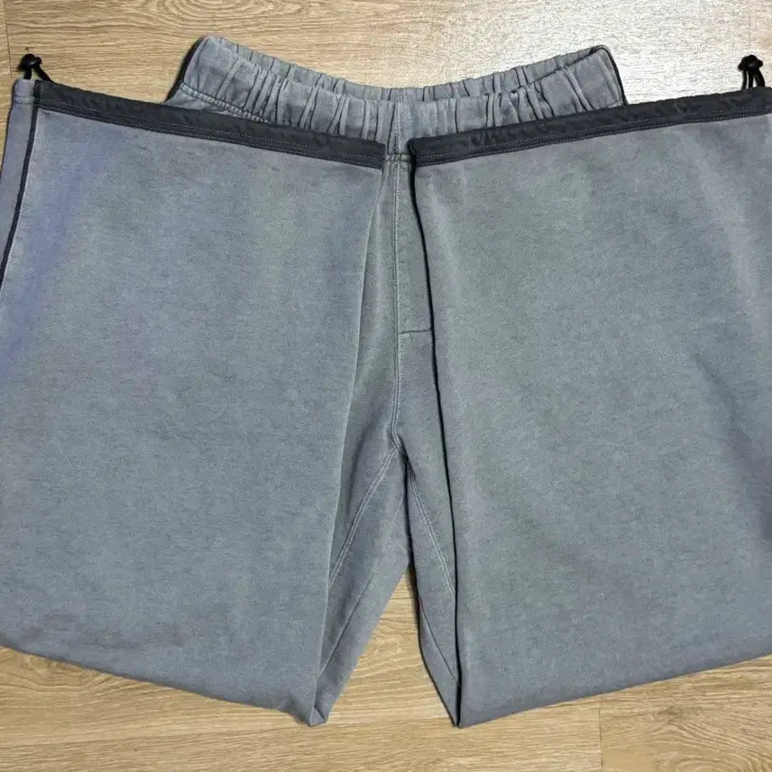 [BUNJANG] Polilu Dirty Grey Sweatpants / (4) 폴리테루 스웻팬츠 더티 그레이