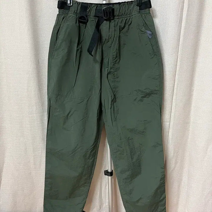 [BUNJANG] Kodak Khaki Jogger Pants (M/85) / 코닥 카키색 팬츠 M(85)