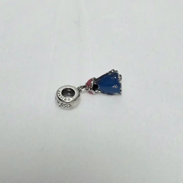 [BUNJANG] Pandora Disney Frozen Anna Silver 925 Charm / 실버 925 ] Pandora Disney frozen 판도라 겨울왕국