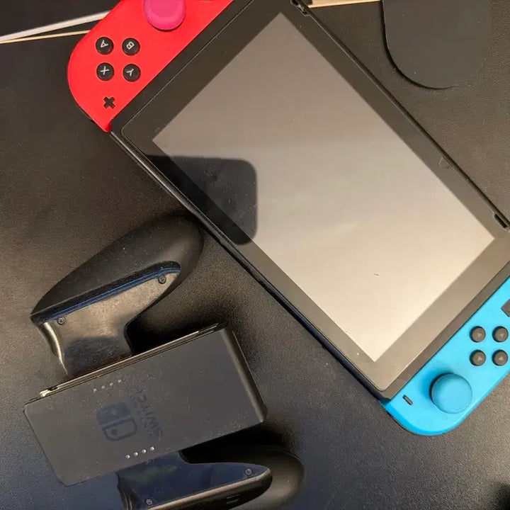 [BUNJANG] Nintendo Switch Console with 4 Joy-Cons / 닌텐도 스위치 (조이콘4개
