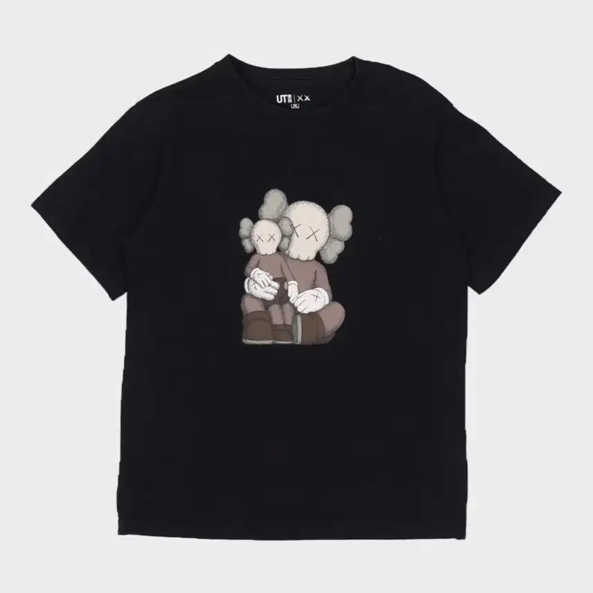 [BUNJANG] Uniqlo UT x KAWS Short Sleeve Graphic T-Shirt / 유니클로 UT x 카우스 숏 슬리브 그래픽 반팔 티셔츠