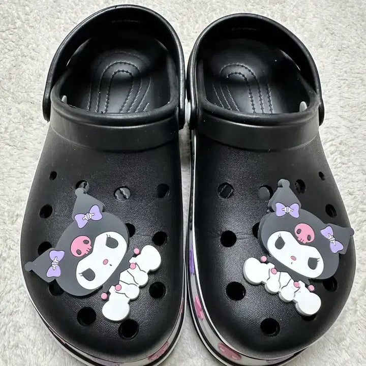 [BUNJANG] Kuromi Slippers / 쿠로미 슬리퍼.210