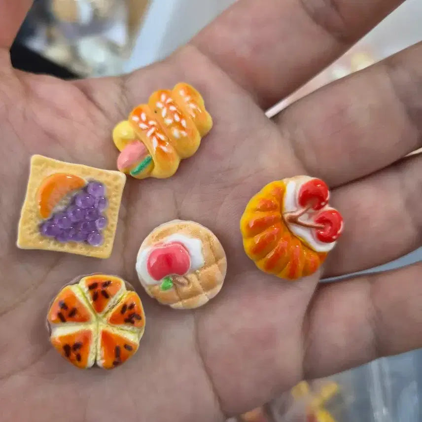 [BUNJANG] Decoden Parts Random Set (10 pcs) / 신상 빵  데코덴 파츠  탑꾸재료 10개당 랜덤