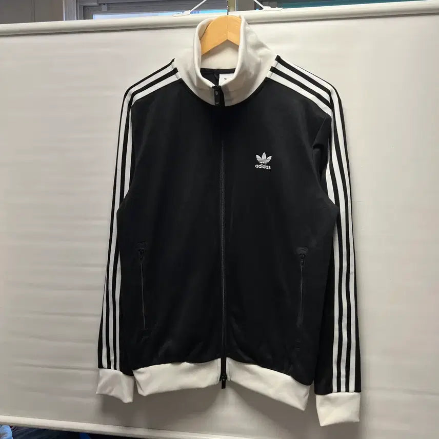 [BUNJANG] Adidas Europa Track Top Jersey Black/White / [정품/M] 아디다스 유로파 검흰 블랙화이트 트랙탑/져지