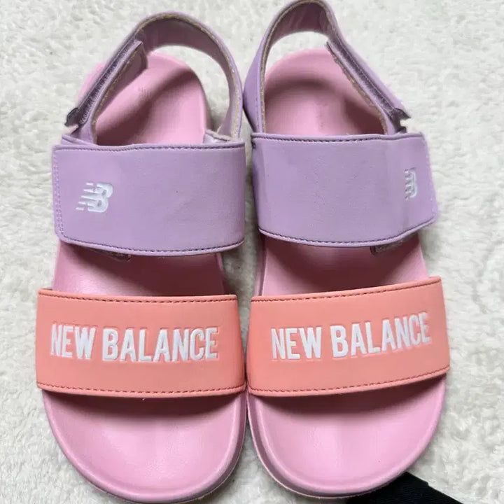 [BUNJANG] New Balance Kids Sandals Pink/Lavender 220 / 뉴발란스 샌들 핑크/라벤더 220