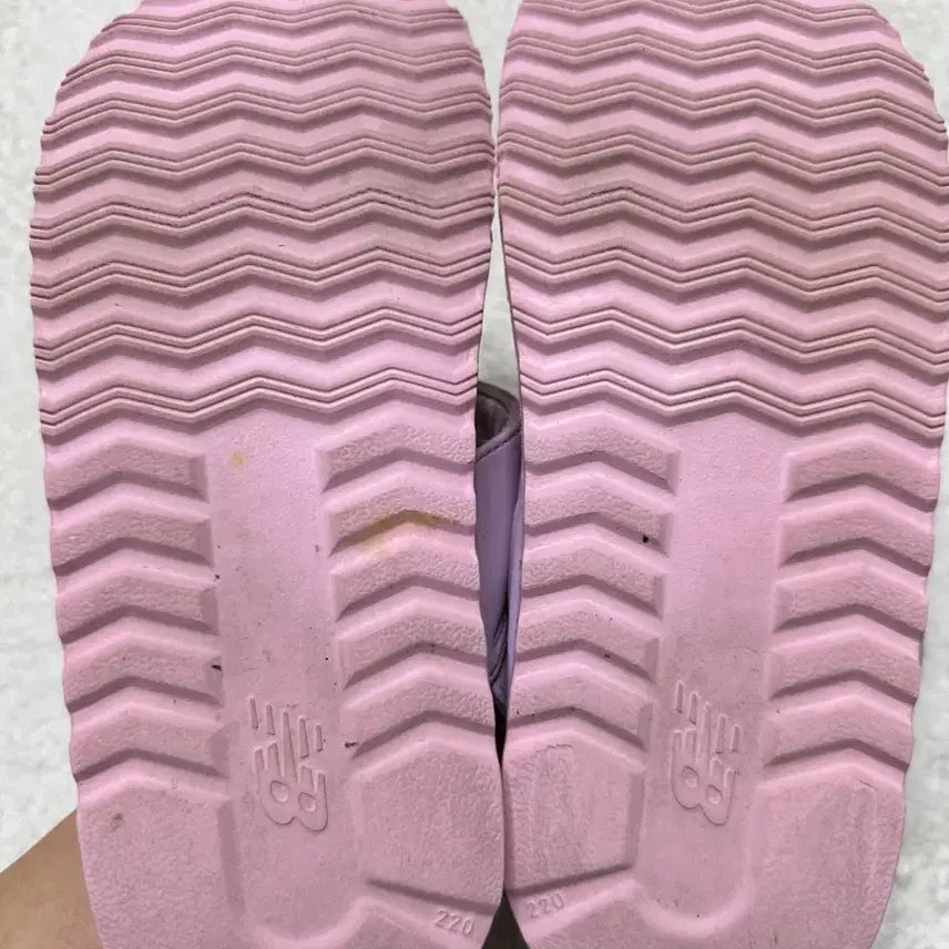 [BUNJANG] New Balance Kids Sandals Pink/Lavender 220 / 뉴발란스 샌들 핑크/라벤더 220