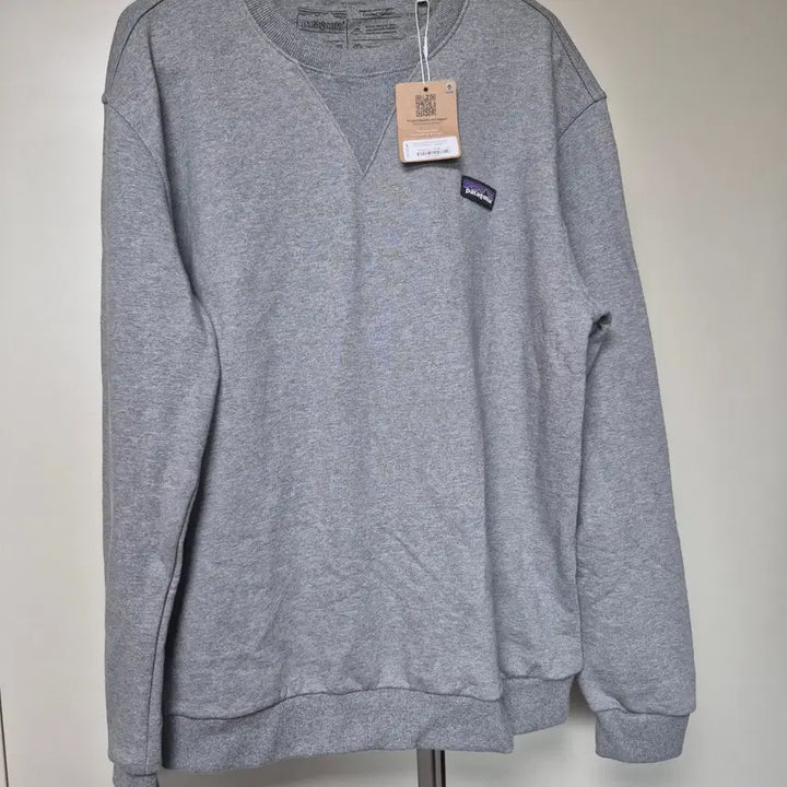 [BUNJANG] Patagonia Logo Sweatshirt Size 105 / 파타고니아 맨투맨 티셔츠 105사이즈 새상품 판매합니다