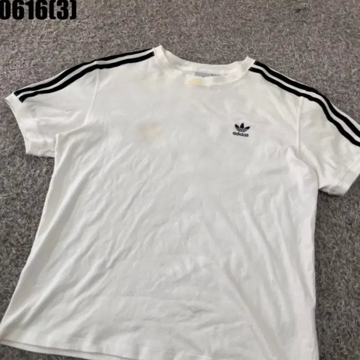 [BUNJANG] Adidas Three Stripes T-Shirt White L / 아디다스 삼선 반팔 티셔츠 화이트l 0616