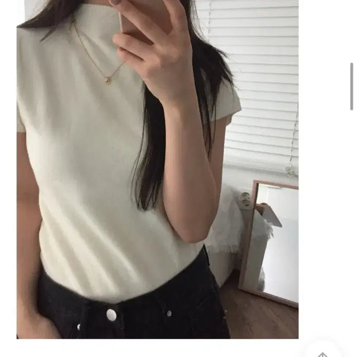 [BUNJANG] Black Monica Ivory Short Sleeve Knit / 블랙모니카 아이보리 반팔니트