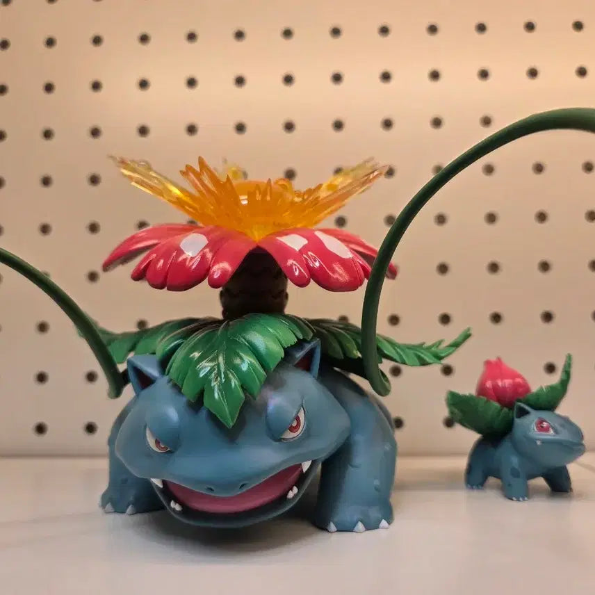[BUNJANG] Pokemon Scale World Venusaur &amp; Ivysaur Resign Figure Set / 왕왕 이상해꽃+이상해풀 포켓몬 스케일월드 레진 피규어
