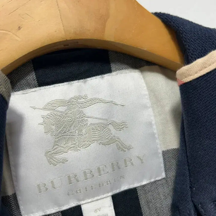 [BUNJANG] Burberry Navy Hooded Zip-Up Jacket Kids Size 105 / 버버리 네이비 후드 집업 자켓 키즈 105사이즈