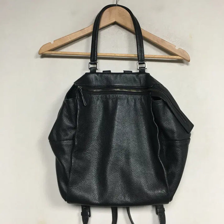 [BUNJANG] KUHO Leather Backpack / KUHO 구호 레더 백팩