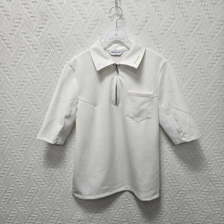 [BUNJANG] Monday Flow Essential Half Sleeve Top - Size M / 타126 먼데이플로우 골프 에센셜 하프 슬리브 탑 M