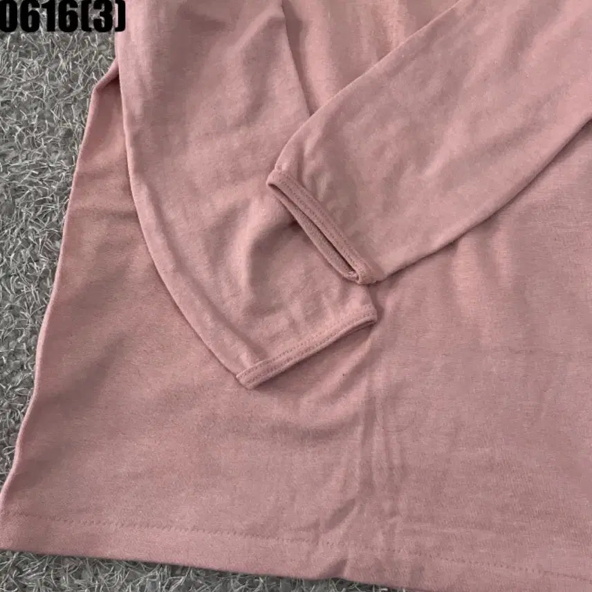 [BUNJANG] Pink Long Sleeve T-Shirt / 분홍색 긴팔 티셔츠 0616