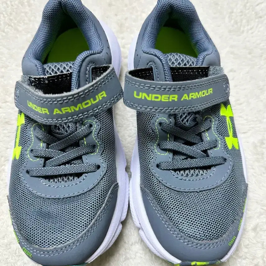 [BUNJANG] Under Armour Running Shoes Gray/Neon 165 / 언더아머 운동화 그레이/형광 165