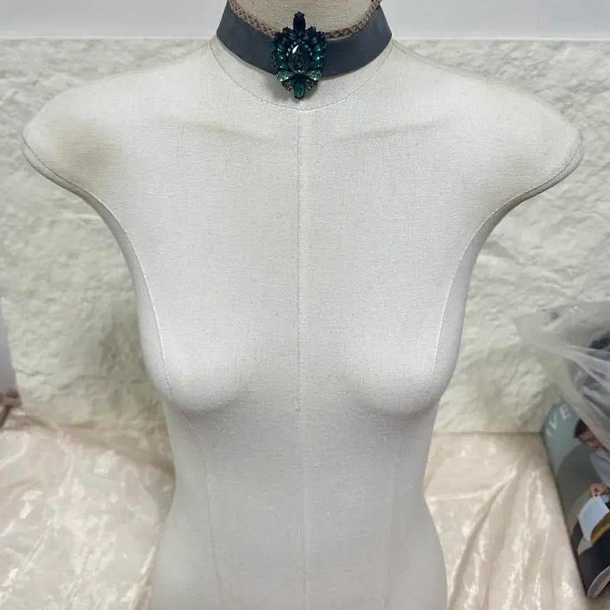 [BUNJANG] Vintage Grey Suede Oriental Choker Necklace / 빈티지 그레이 스웨이드 오리엔탈 초커 목걸이