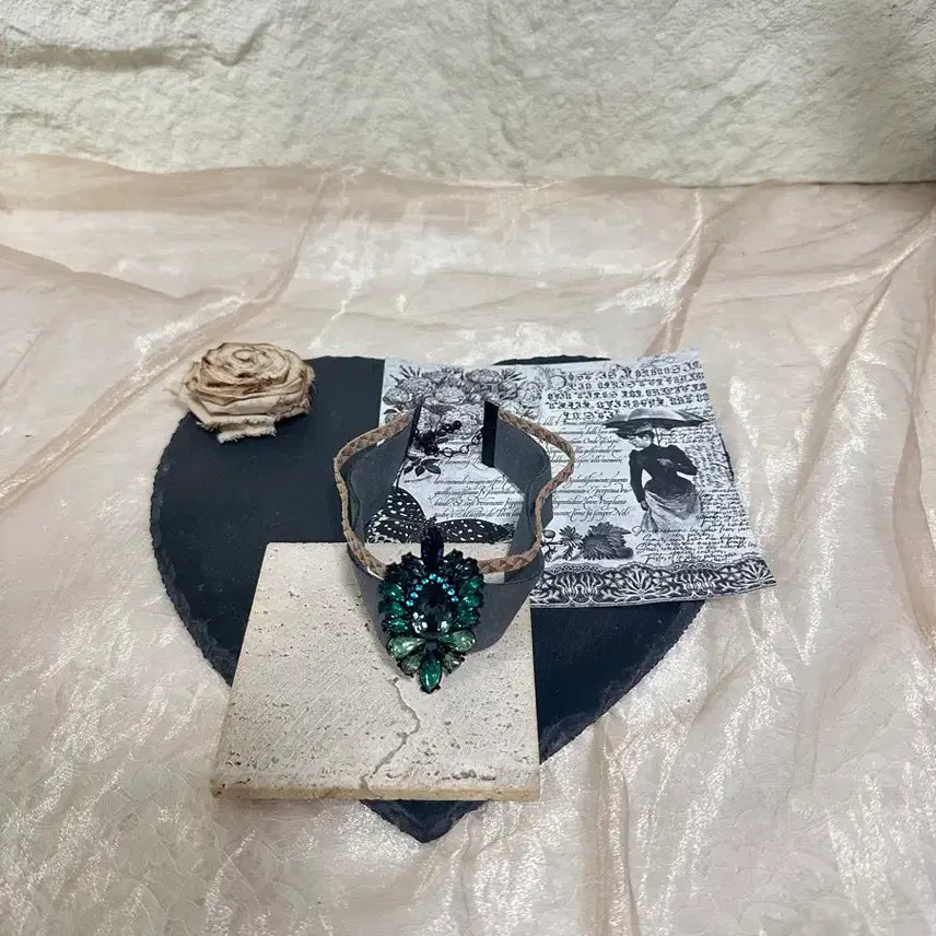 [BUNJANG] Vintage Grey Suede Oriental Choker Necklace / 빈티지 그레이 스웨이드 오리엔탈 초커 목걸이