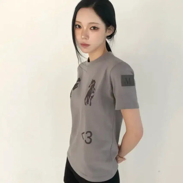 [BUNJANG] MUCENT Antique Horse Graphic Short Sleeve T-Shirt / MUCENT 무센트 엔틱 크로스 포니 반팔티 Free