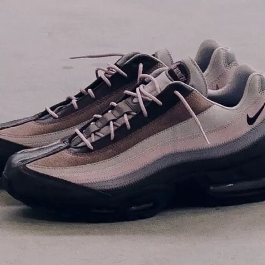 [BUNJANG] Nike Air Max 95 x A Ma Maniére Collaboration Sneakers / 나이키 에어맥스 95 x 아 마 마니에르