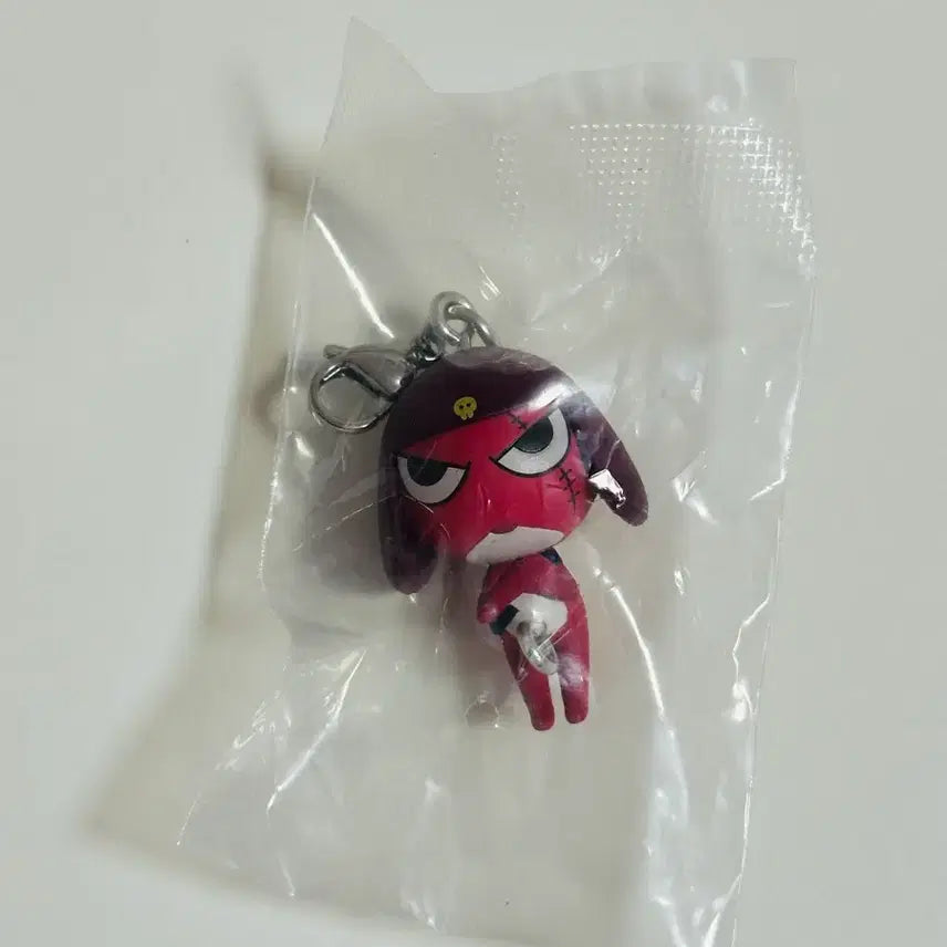 [BUNJANG] Sgt. Frog (Keroro Gunsou) Giroro "Hanging" Gacha Toy / 케로로 중사 기로로 줄줄이 대롱대롱 연결 가챠