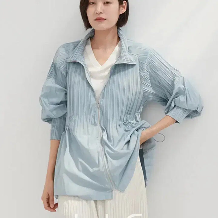 [BUNJANG] Hans Style Waist String Ruffle Pleats Zip-Up Jumper Windbreaker / 한스스타일 제작 허리 스트링 러플 플리츠 자켓 집업 점퍼 바람막이 소라색