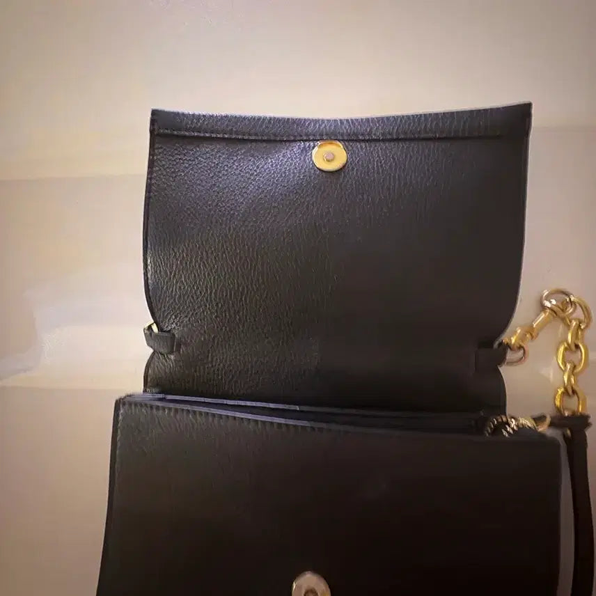 [BUNJANG] Tory Burch Gold Logo Crossbody Bag / 토리버치 금장로고 크로스백