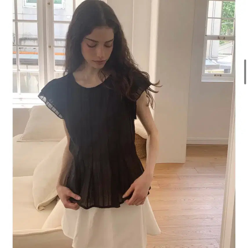 [BUNJANG] Ririsoo Ava Blouse / 리리수 아바 블라우스