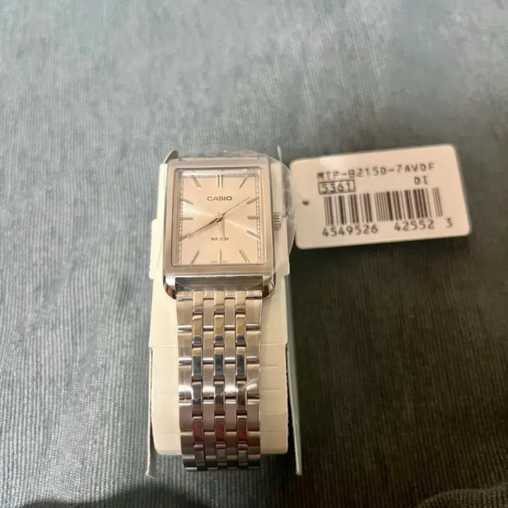 [BUNJANG] Casio MTP-B215D-7AV Silver Stainless Steel Watch / 정품 새상품) 카시오 MTP-B215D-7AV 실버
