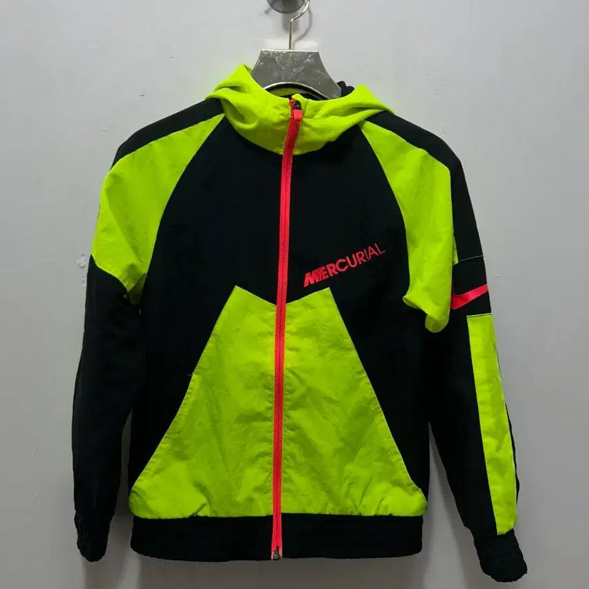 [BUNJANG] Nike Mercurial Windbreaker Jersey Fluorescent Black Kids Size 140 / 나이키 머큐리얼 바람막이 져지 형광 블랙 키즈 140사이즈