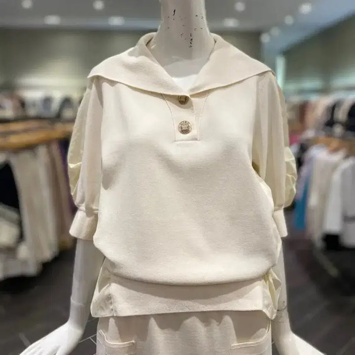 [BUNJANG] Ozzie Coen Sailor Collar Short Sleeve Blouse Ivory / 23년 한섬 오즈세컨 니트 바스락 세일러카라 반팔 블라우스 아이보리 퍼프