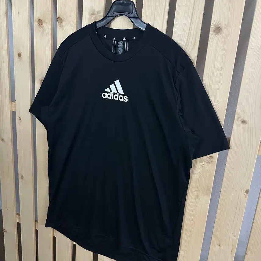 [BUNJANG] Adidas Mid-Logo Performance Short-Sleeve T-Shirt Black / (L) 아디다스 미드로고 기능성 반팔 티셔츠 블랙