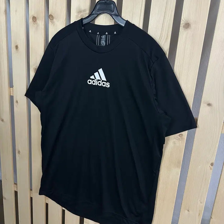 [BUNJANG] Adidas Mid-Logo Performance Short-Sleeve T-Shirt Black / (L) 아디다스 미드로고 기능성 반팔 티셔츠 블랙