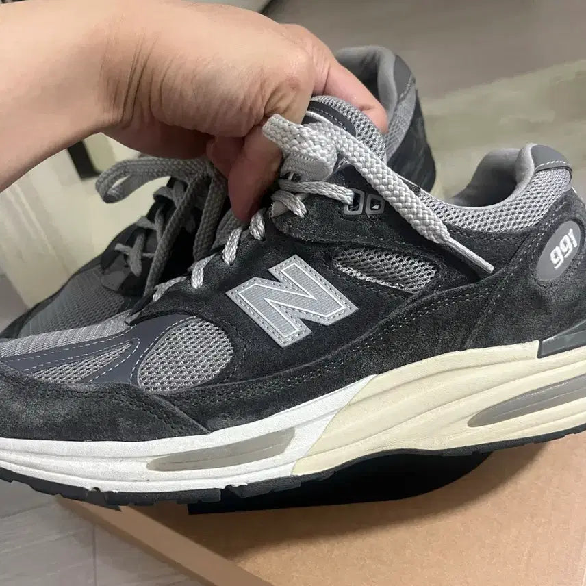 [BUNJANG] New Balance 991v2 RG2 Grey Sneakers / 뉴발란스991v2 rg2 270