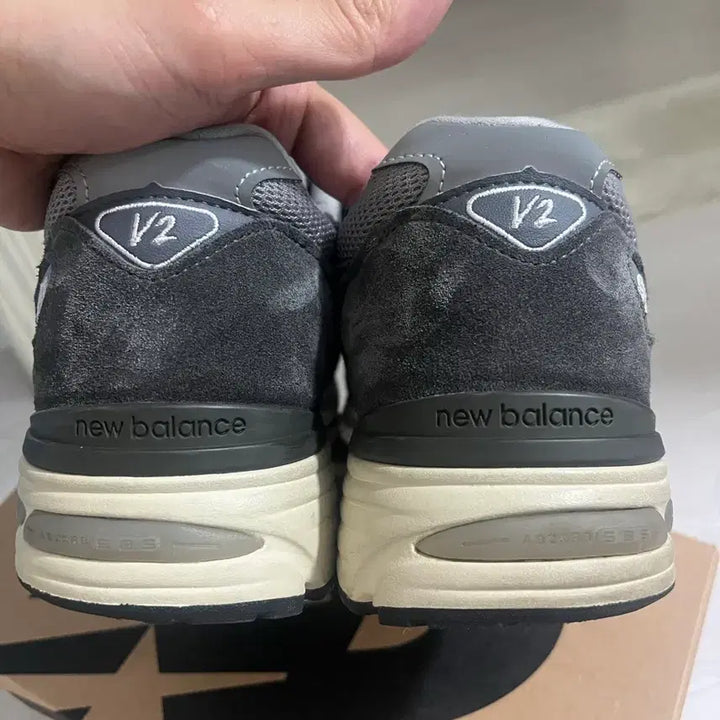 [BUNJANG] New Balance 991v2 RG2 Grey Sneakers / 뉴발란스991v2 rg2 270