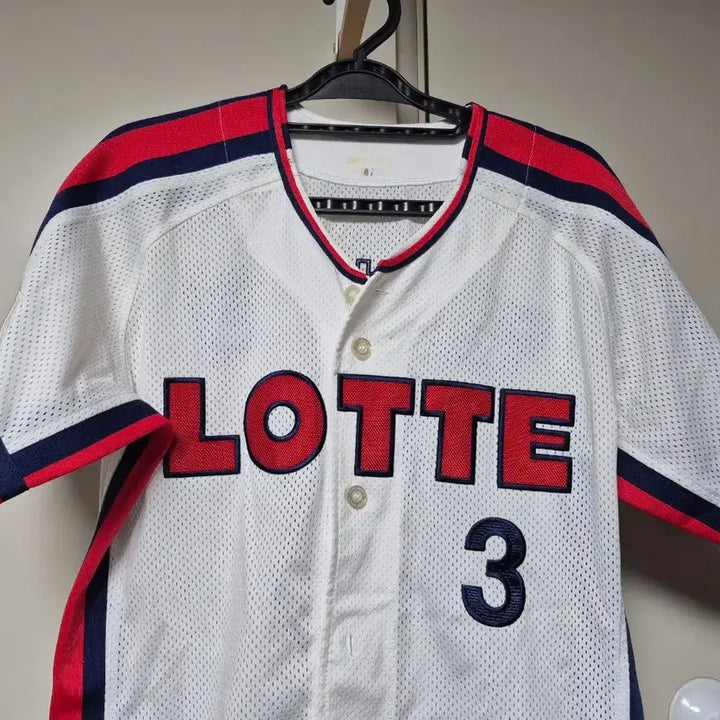 [BUNJANG] Lotte Giants Old Uniform 95 Size Min Byung-hun Marked / 롯데자이언츠 올드 유니폼 95사이즈 민병헌 마킹 팝니다