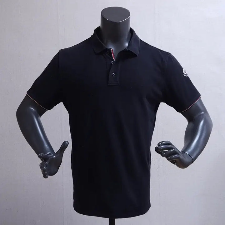 [BUNJANG] Moncler Short Sleeve Polo Shirt / 몽클레어 반팔 카라티 105