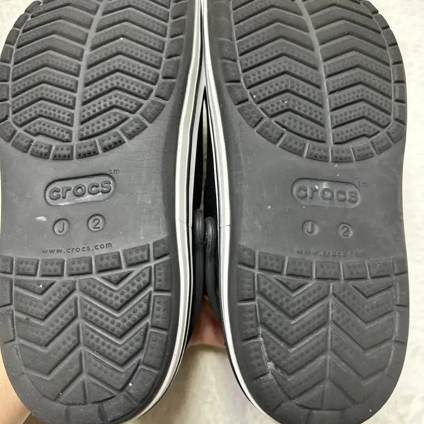 [BUNJANG] Crocs Black Faux Fur Lined Clogs 210mm / 크록스 블랙 털뭉치 210