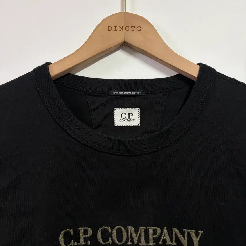 [BUNJANG] CP Company 23SS Embroidered Logo Short Sleeve T-Shirt (L) / [L] CP컴퍼니 23ss 자수로고 반팔 티셔츠