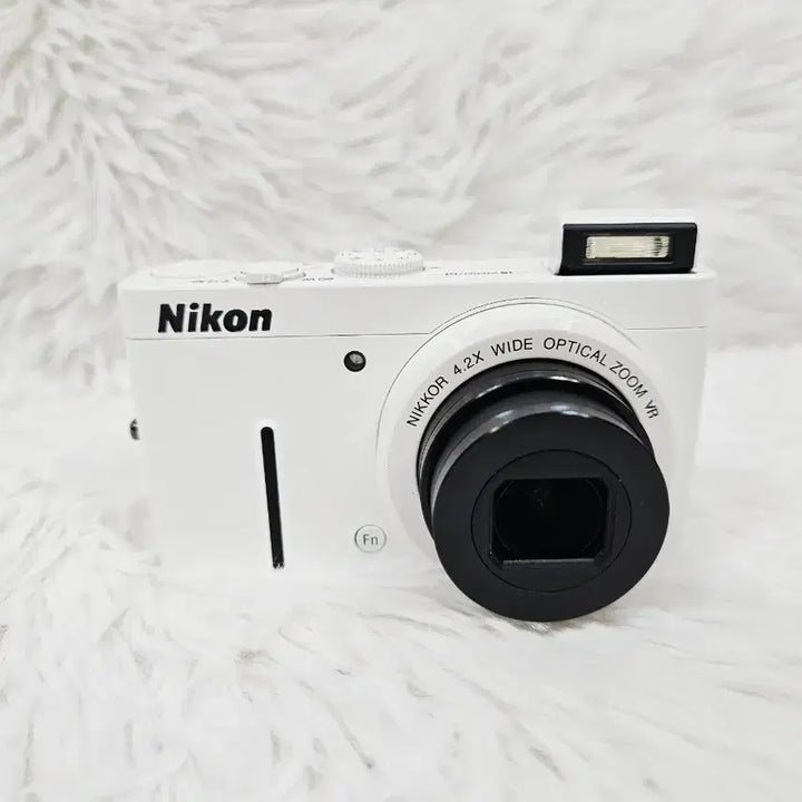 [BUNJANG] Nikon Coolpix P310 High-End Digital Camera (White, Mint Condition) / [민트급] 니콘 쿨픽스 P310 하이엔드 디카, 디지털카메라 판매