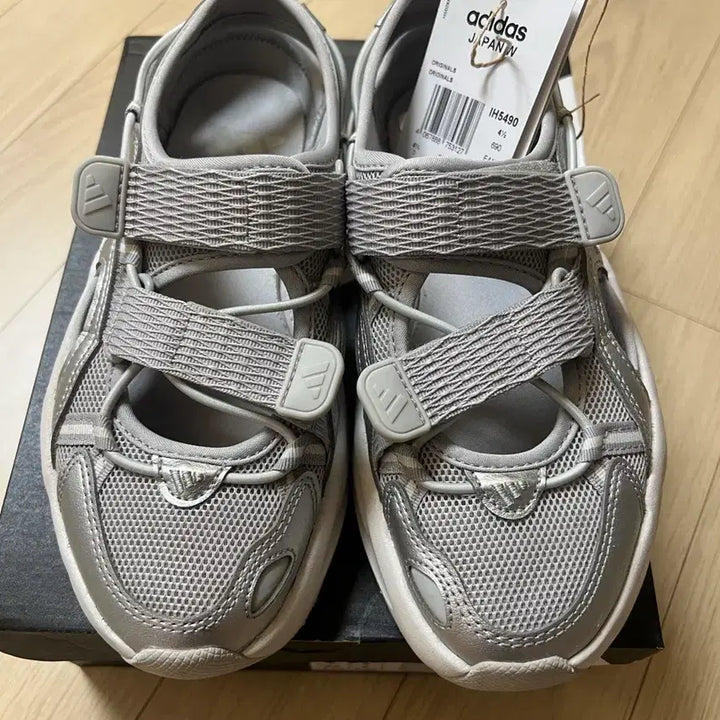 [BUNJANG] Adidas Ozworld Sandals JS4580 Silver / 아디다스 오즈웨이브 샌들 JS4580 실버 225
