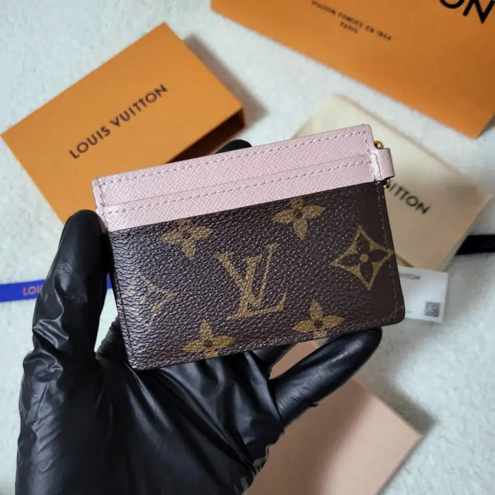 [BUNJANG] Louis Vuitton Monogram LV Charm Card Holder Wallet / [풀구성] 루이비통 모노그램 LV 참 카드홀더 카드지갑