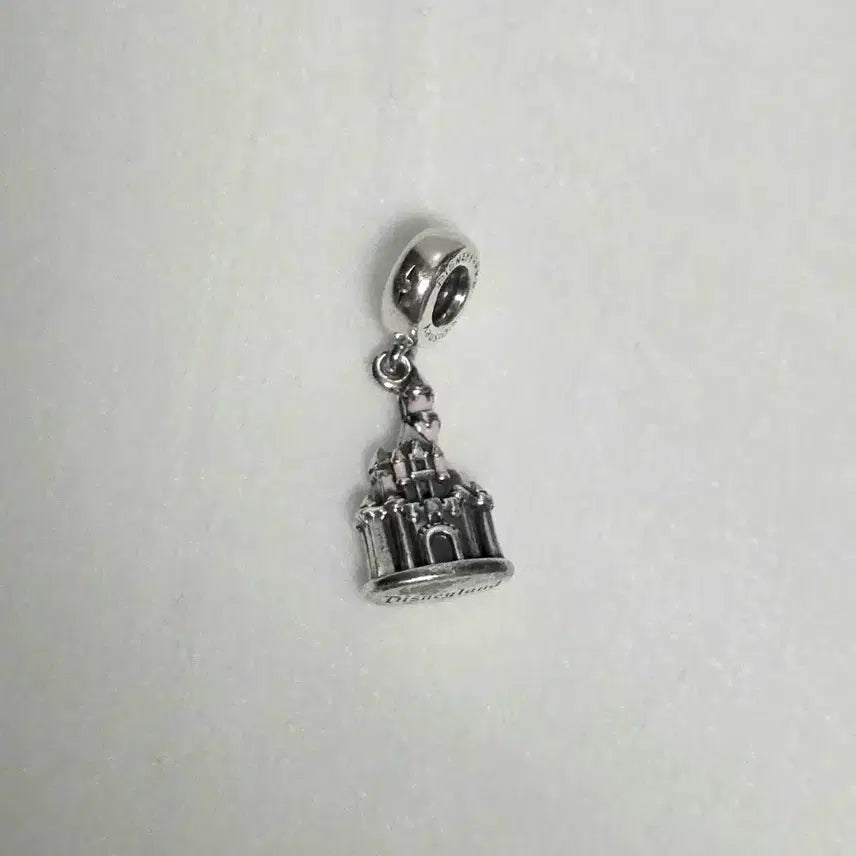 [BUNJANG] Pandora Disney Beauty and the Beast Castle Charm (Silver 925) / 실버 925 ] Pandora Disney 판도라 미녀와야수 캐슬