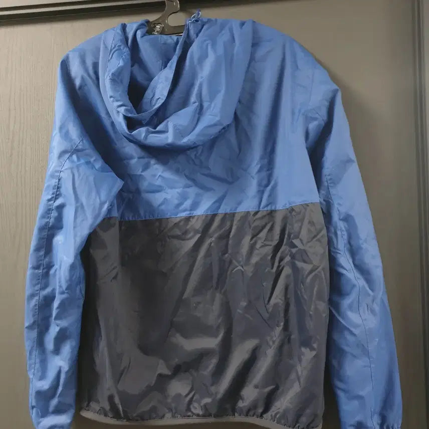 [BUNJANG] Tommy Hilfiger Authentic Windbreaker Navy &amp; Blue Size 105 / 타미힐피거 정품 바람막이 105사이즈 판매합니다