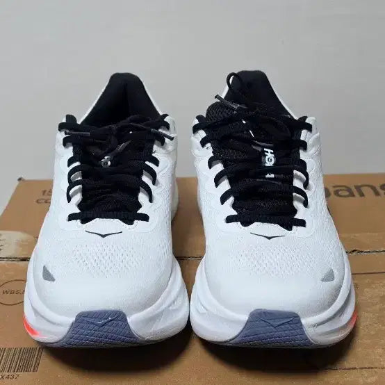 [BUNJANG] Hoka Bondi 9 Running Shoes / (서울) 호카 bondi9 본디9 런닝화 운동화 새상품급 팝니다