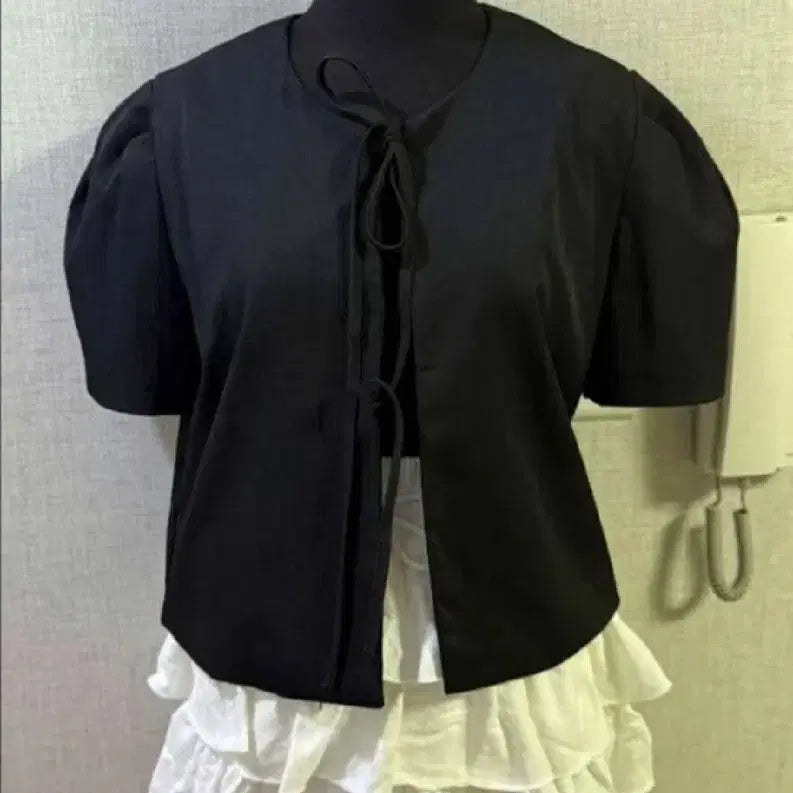 [BUNJANG] Ribbon Short Sleeve Blouse + Tiered Mini Skirt Set / [ 새상품 ] 리본 반팔 블라우스 + 캉캉치마 SET