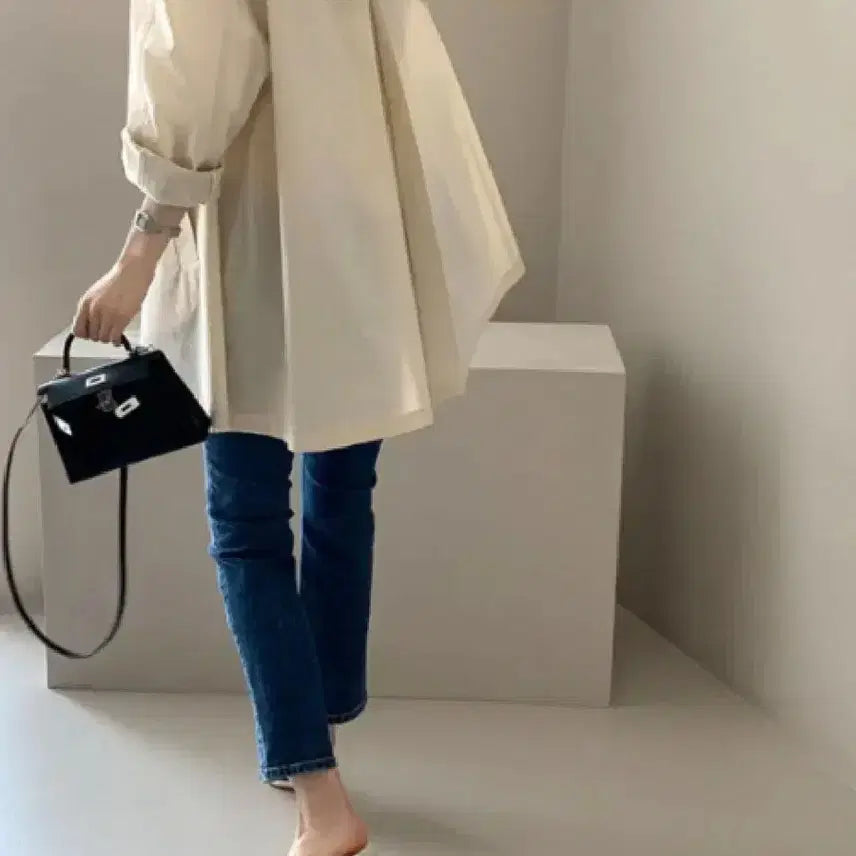 [BUNJANG] DAILYLOOK A-Line Crinkle Short Trench Coat Jacket Ivory / 데일리룩 DAILYLOOK 에르하프트렌치 A라인바스락점퍼숏코트자켓아이보