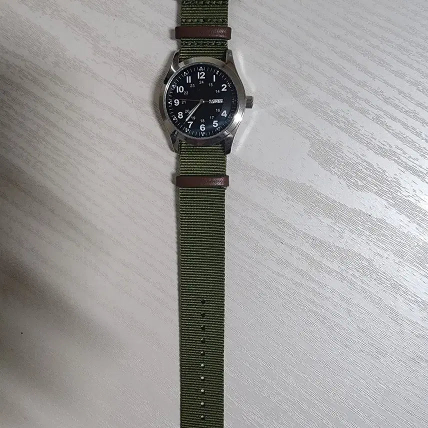 [BUNJANG] Unused Military Field Watch Black Dial NATO Strap / 미사용 밀리터리 시계 필드워치