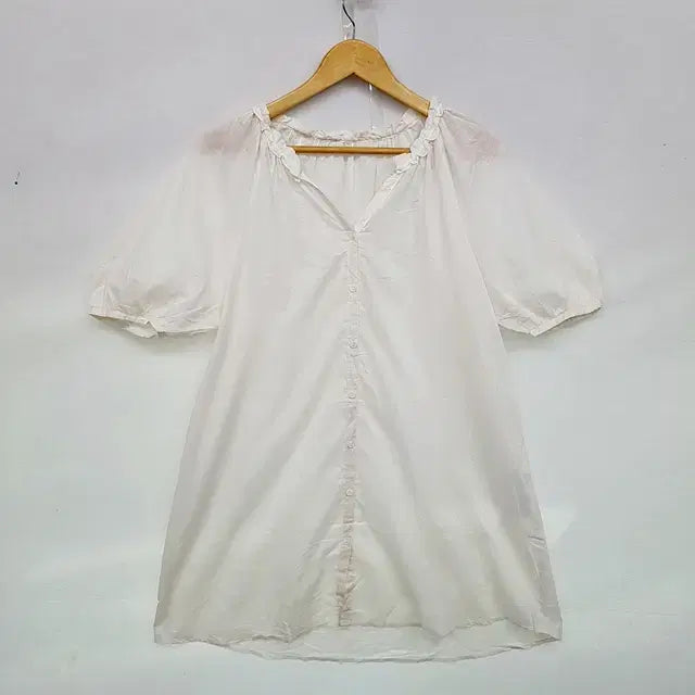 [BUNJANG] Earth Music &amp; Ecology Cotton Blouse - Ivory / Earth Music Ecology 블라우스 아이보리