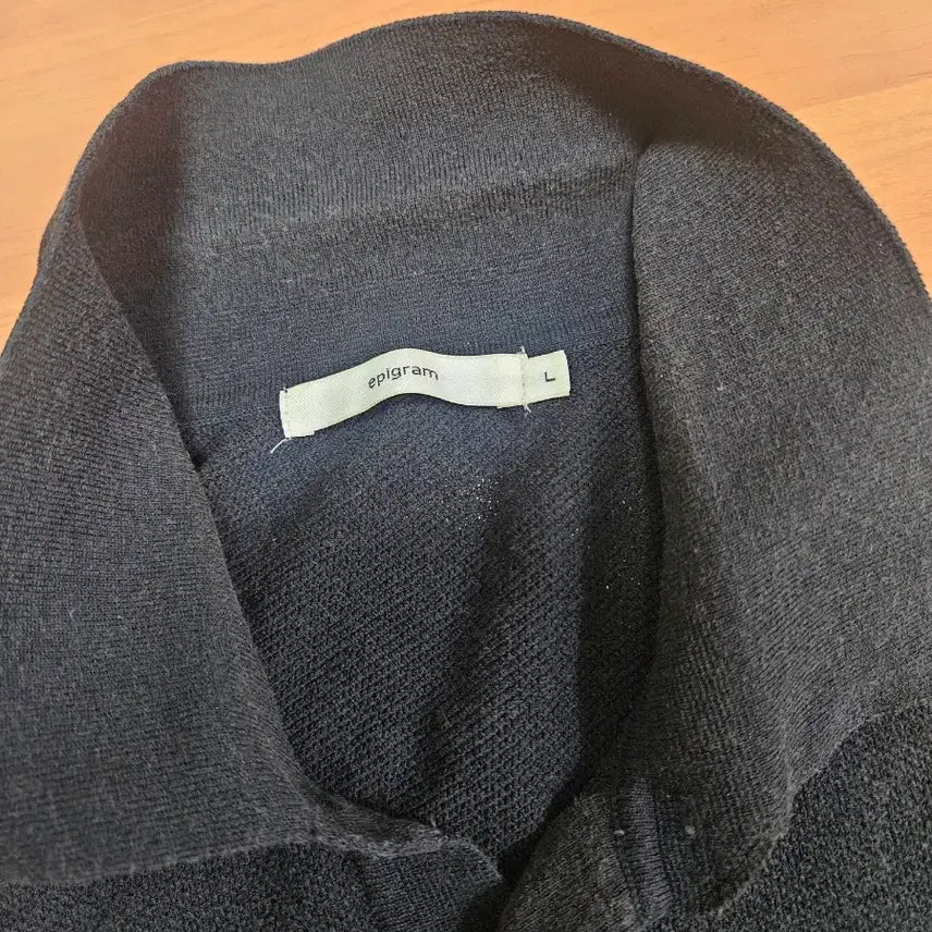 [BUNJANG] Epigram Short-Sleeve Knit Polo T-Shirt Charcoal / 에피그램 카라티 반팔 니트 챠콜
