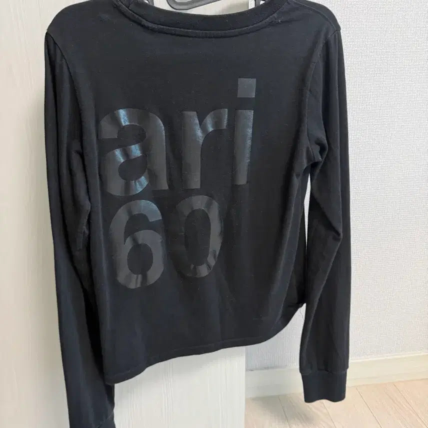 [BUNJANG] Safarisport Long Sleeve Black Size 2 / 사파리스팟 롱슬리브 1/2 2사이즈 블랙
